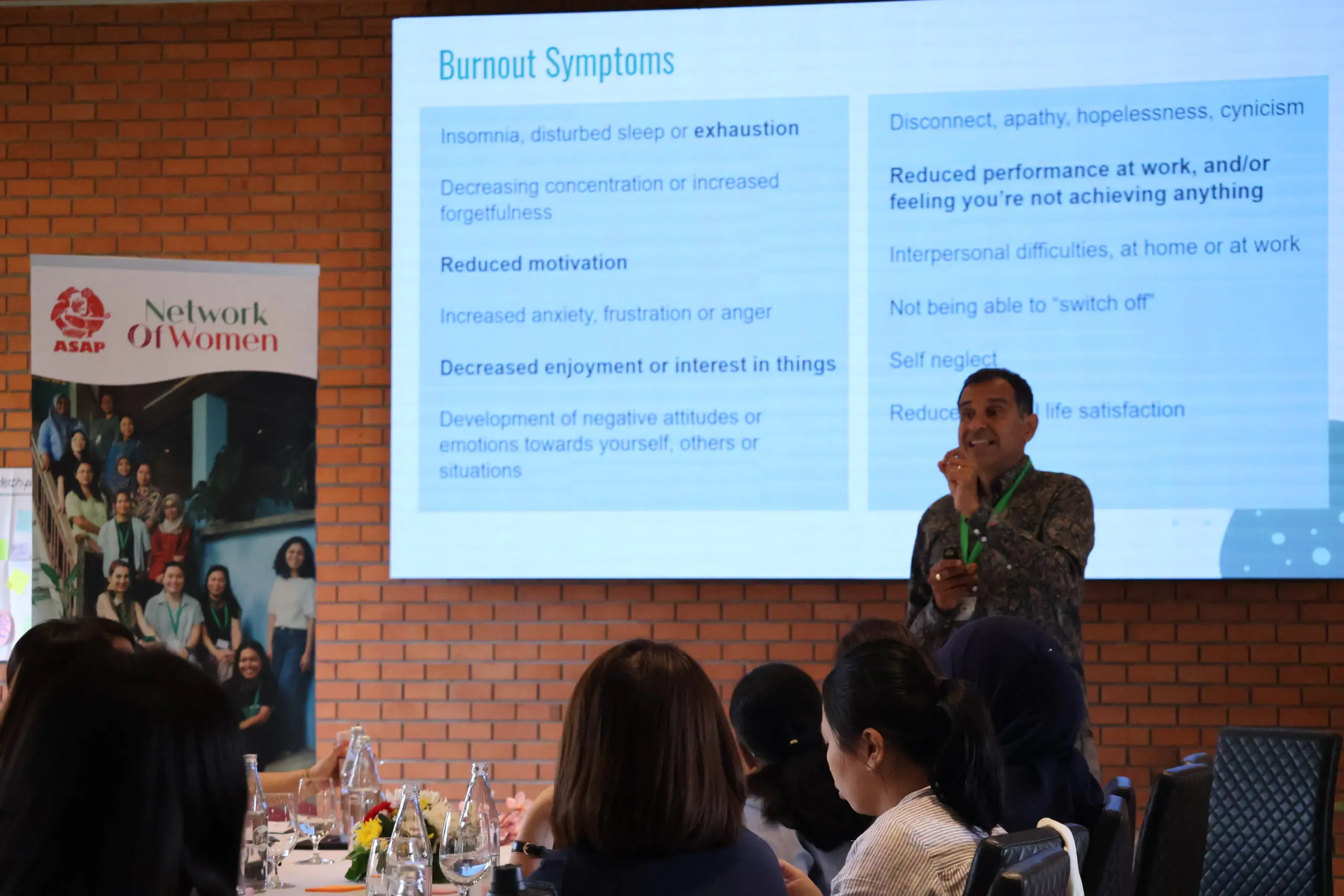 Mongabay: Emotional and psychological stresses beleaguer conservation professionals